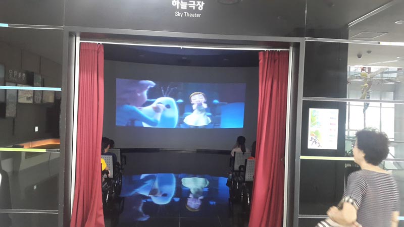 성남시청 하늘극장에서 영화 보며 여름휴가 즐겨요