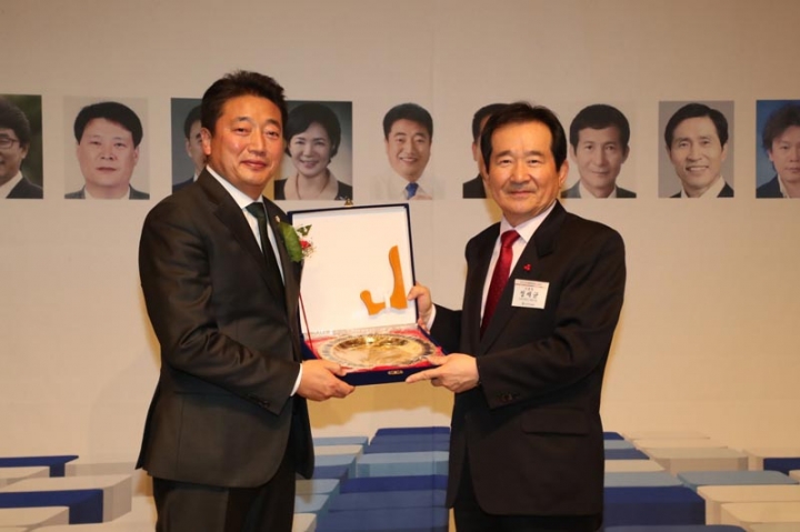 성남시의회 박문석 의장, 2019 지구촌희망펜상 의정부문 대상 수상