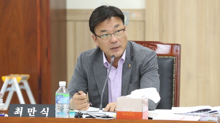 최만식 경기도의원, ‘지역별 균형발전을 위한 문화시설 확충 및 지원기준 