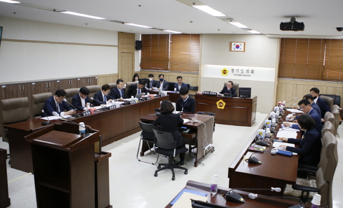 경기도의회 농정해양위원회, 과수농가 저온 피해 관련 신속한 지원 당부