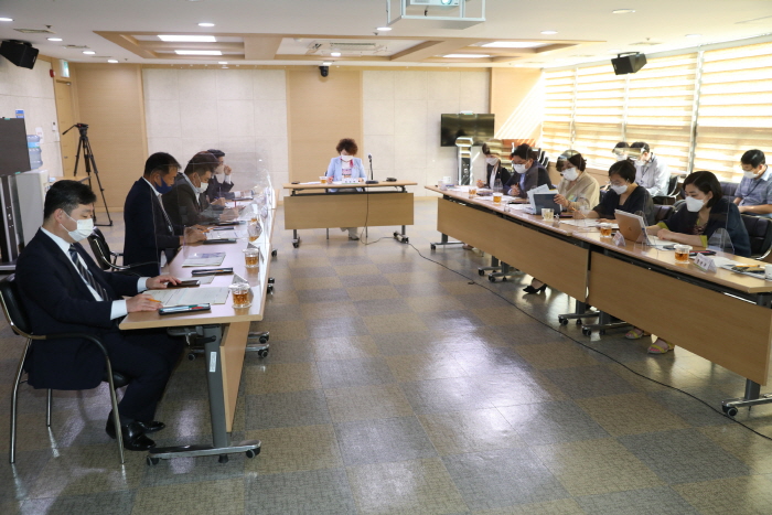 수원시의회 의원연구단체 '수원시 노인복지 전달체계 연구’ 중간보고회 개최