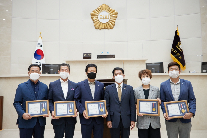 용인시의회, 한국자유총연맹 창립 67주년 기념 유공자 시상