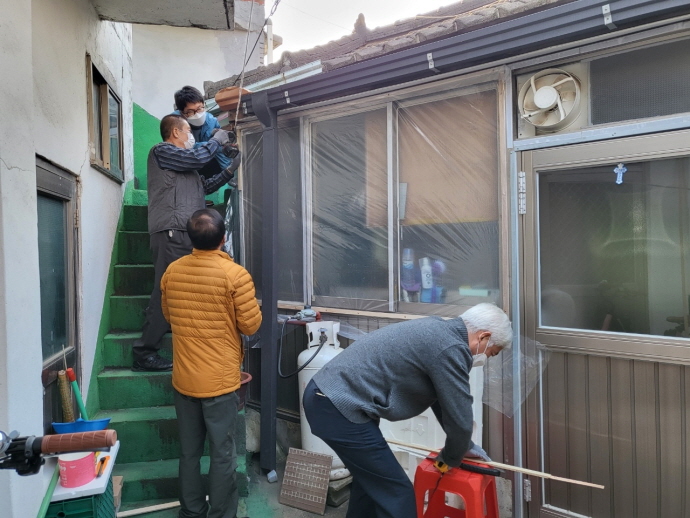 신장2동 지역사회보장협의체, 따뜻한 겨울나기 봉사 진행