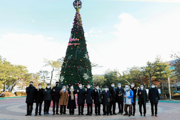 안성시, 희망의 빛이 되는 ‘성탄트리점등식’ 개최