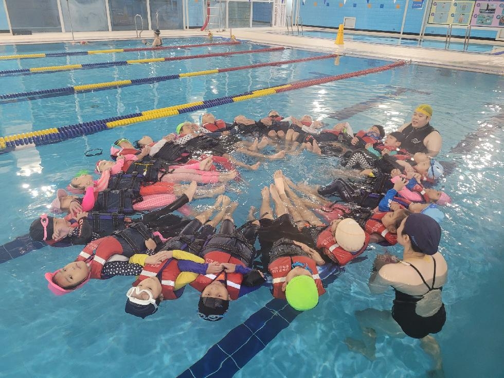 시흥도시공사, 시흥국민체육센터 맞춤형 수영프로그램 성료