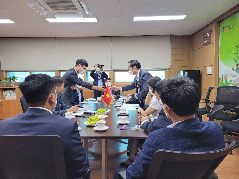 안성시-베트남 뚜엔광성, 계절근로자 도입 협의회 개최