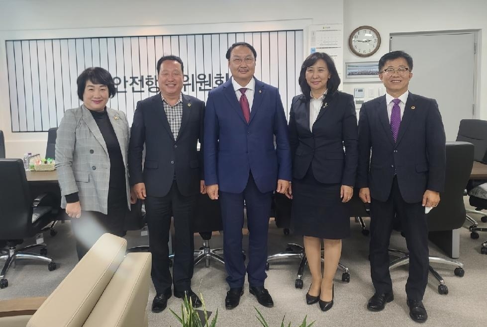 경기도의회 안계일 의원, 몽골 불용소방차 지원 방안 논의