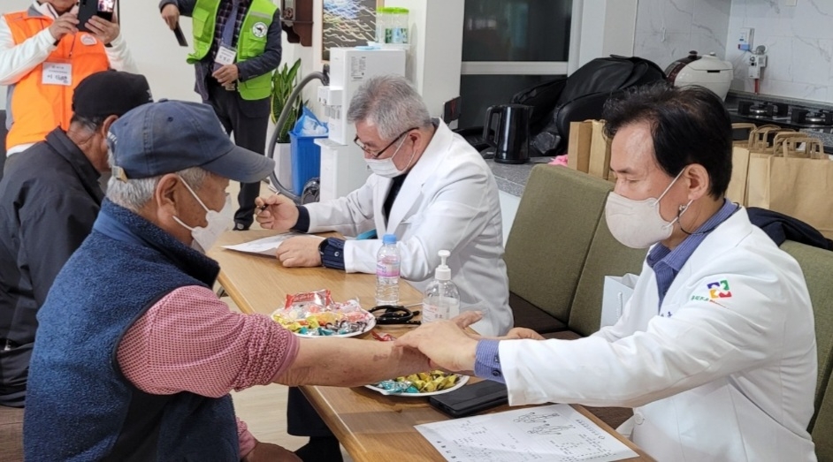 의정부시 송산3동 주민자치회,  우리조은한방병원과 농촌 의료봉사 실시