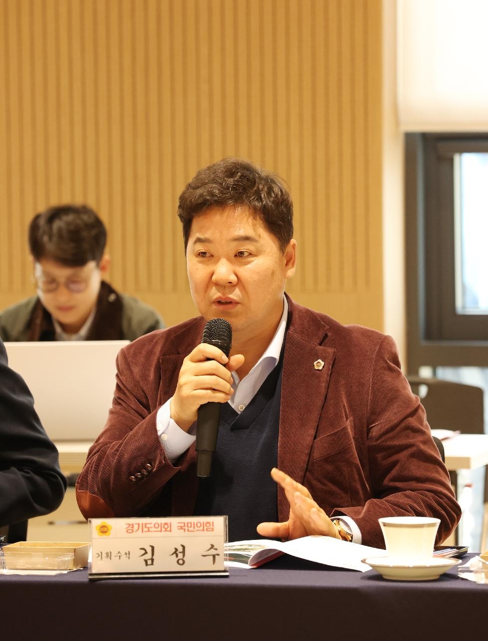 경기도의회 김성수 의원, 도내 교육지원청 중소기업 제품 구매실적 저조 문제 비판