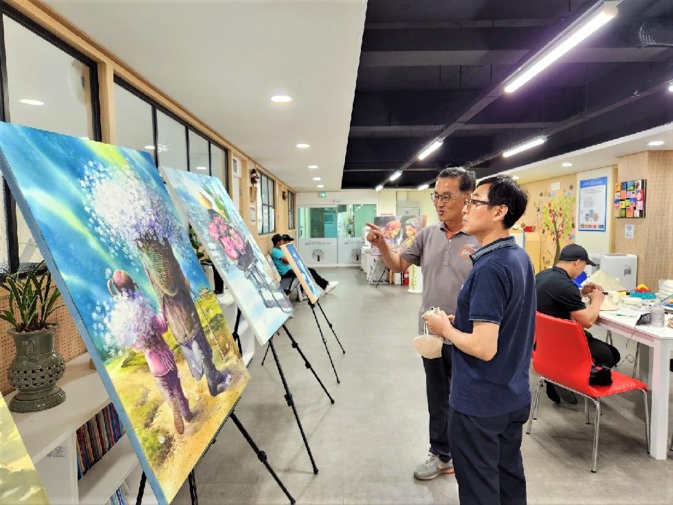 용인시외국인복지센터 ‘그림으로 만나는 베트남’ 전시회 개최, 이주민의 향