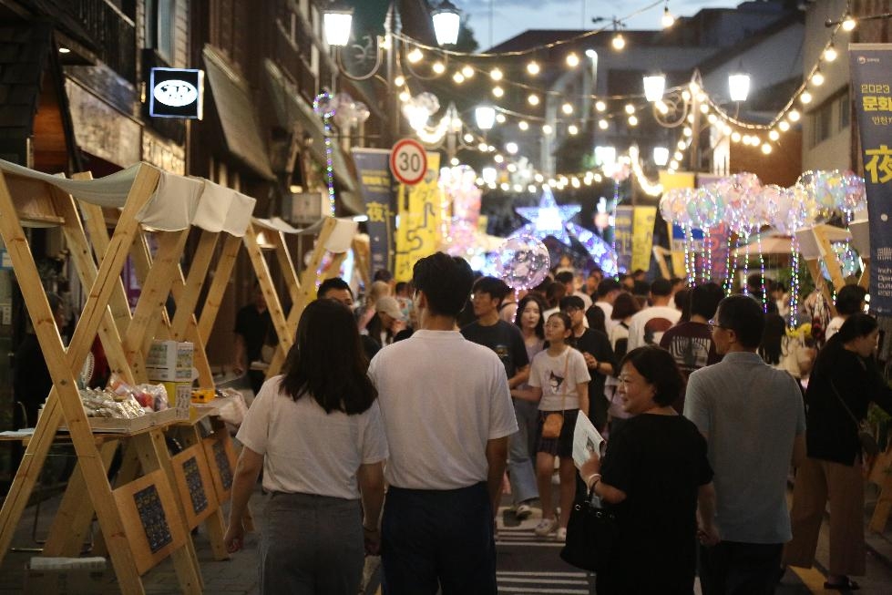인천 중구 올해 첫 인천개항장 문화재 야행, 5만여 명 몰리며 명품축제 명성 재확인