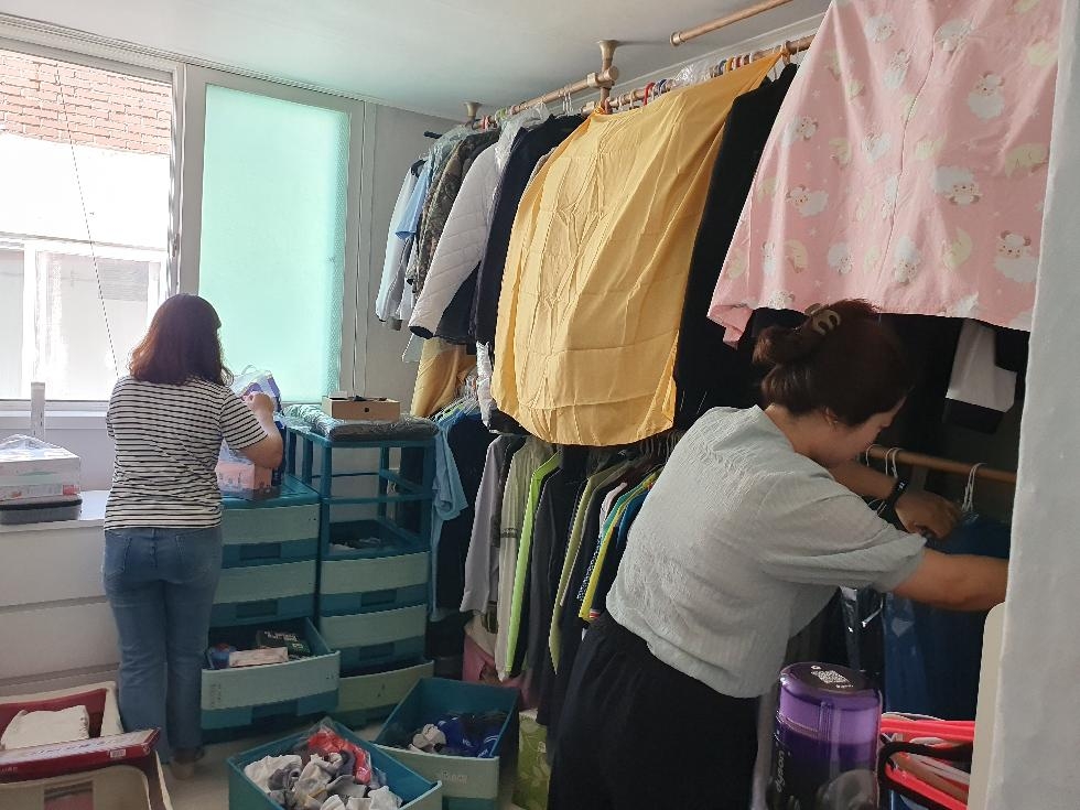 평택시가족센터, 중장년 1인 가구 대상 찾아가는 정리수납 컨설팅 ‘홈스위