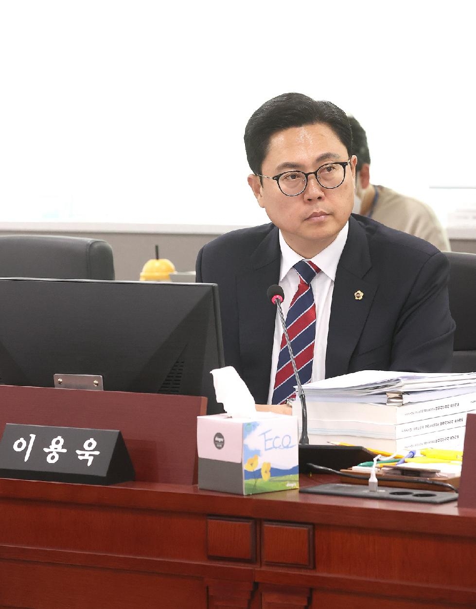 경기도의회 이용욱 의원, 정부의 사회적경제 정책에 대응한 경기도 방안에 감사 표시