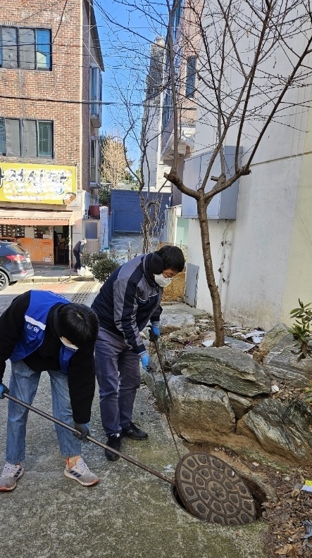 인천 서구, 겨울철 모기 유충구제 방역 활동 강화