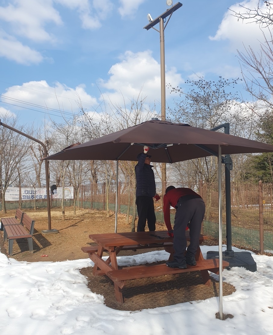 인천 미추홀구시설관리공단, 오는 3월부터 문학산 잔디광장 ‘반려동물 놀이