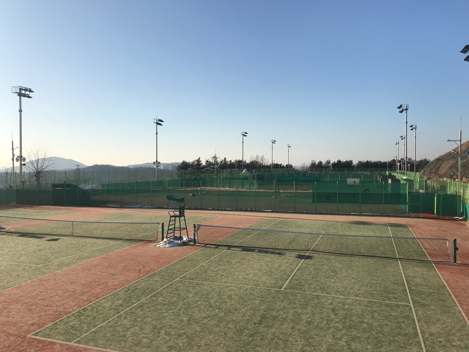 광명도시공사, 겨울방학 청소년 테니스 무료 특강 성료