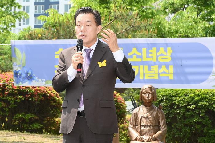 이재준 수원시장, “수원 평화의 소녀상 외롭지 않도록, 인권과 평화 외쳐