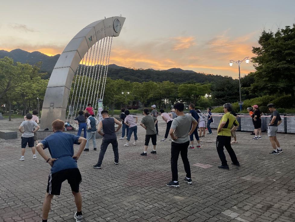과천시  시민 걷기 활성화 위해 모바일 챌린지 운영…한 달 20만보 달성