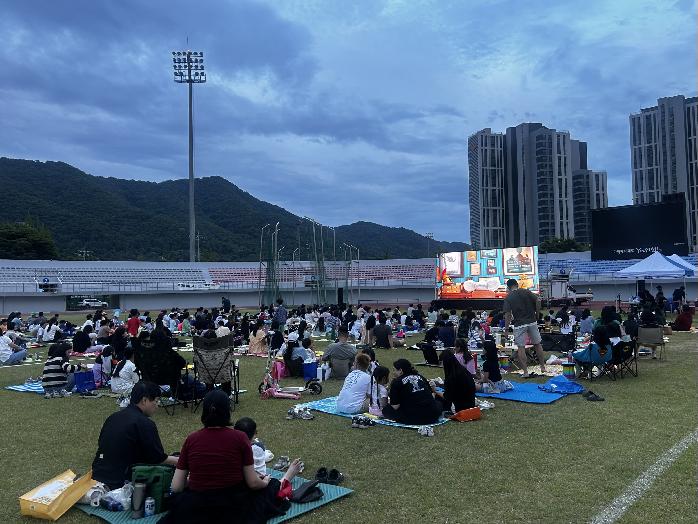 연천수레울아트홀 별자리영화제 400여 명의 관객과 함께 성공적으로 개최