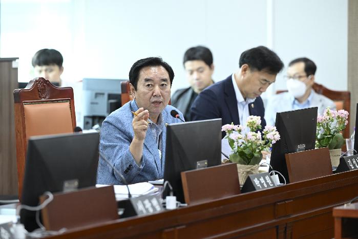 경기도의회 김성남 의원, 농업기술원에 양봉농가 위한 역할 검토 요청