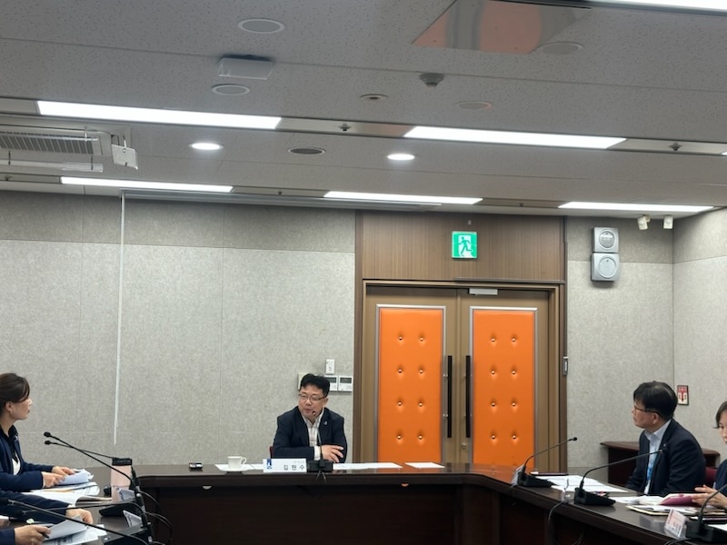 NE_2025_MMXIFW89033.jpg