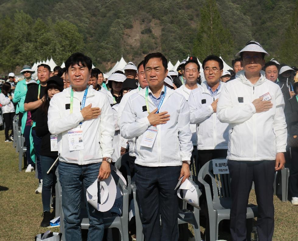 NE_2025_YUVBEE40300.JPG