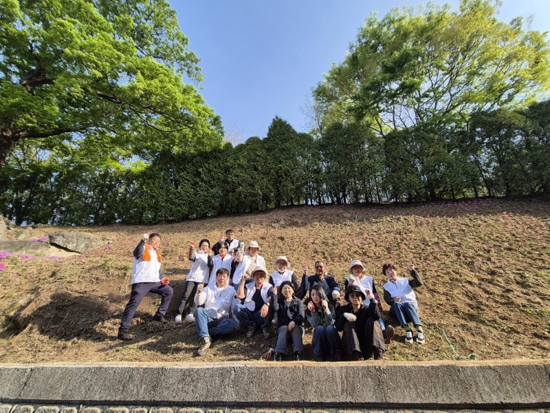 NE_2025_FCVRRP74835.jpeg