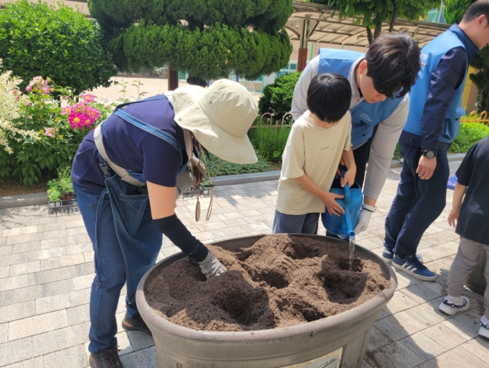 NE_2025_UTSGSQ25770.jpg